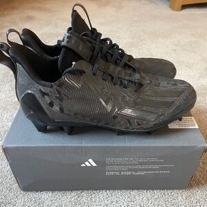 Adidas Adizero 12.0 Cleats 
Size 7.5
